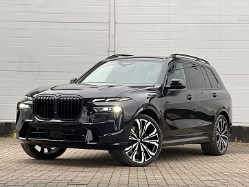 BMW X7, 2025г, полный привод, автомат