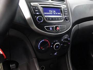 Hyundai Solaris, 2012г, передний привод, механика