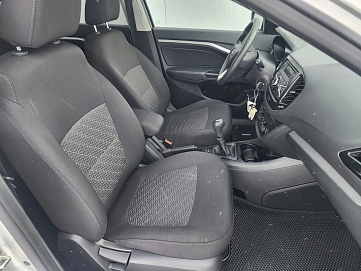 Lada (ВАЗ) Vesta, 2018г, передний привод, механика