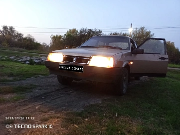 Lada (ВАЗ) 21099, 2000г, передний привод, механика