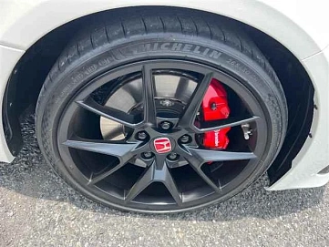 Honda Civic Type R, 2022г, передний привод, механика