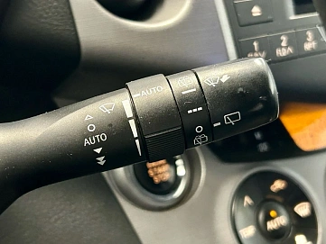 Toyota RAV4, 2008г, передний привод, автомат