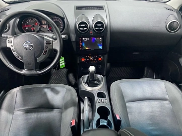 Nissan Qashqai, 2011г, передний привод, механика