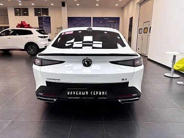 Changan Lamore, 2023г, передний привод, робот
