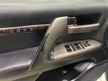 Toyota Land Cruiser, 2011г, полный привод, автомат