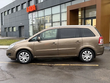 Opel Zafira, 2013г, передний привод, механика