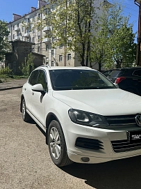 Volkswagen Touareg, 2014г, полный привод, автомат