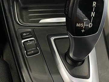 BMW 3 серии, 2015г, задний привод, автомат