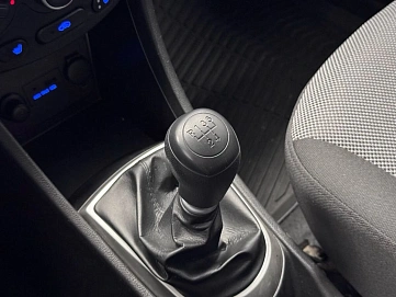 Hyundai Solaris, 2014г., передний привод, механика