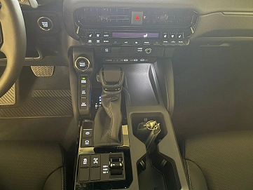 Toyota Land Cruiser Prado, 2024г, полный привод, автомат