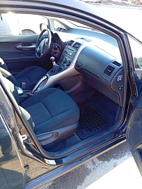 Toyota Auris, 2009г, передний привод, механика