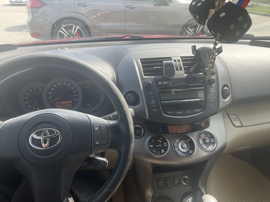 Toyota RAV4, 2009г., полный привод, автомат
