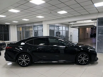 Toyota Camry, 2024г, передний привод, вариатор