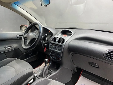 Peugeot 206, 2006г, передний привод, механика