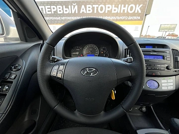 Hyundai Elantra, 2008г, передний привод, механика