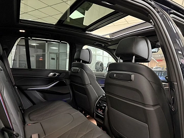 BMW X5, 2025г, полный привод, автомат