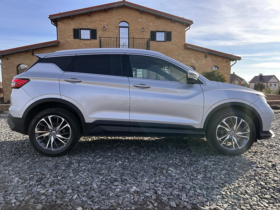 Geely Coolray, 2021г., передний привод, робот