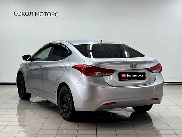Hyundai Elantra, 2012г, передний привод, автомат
