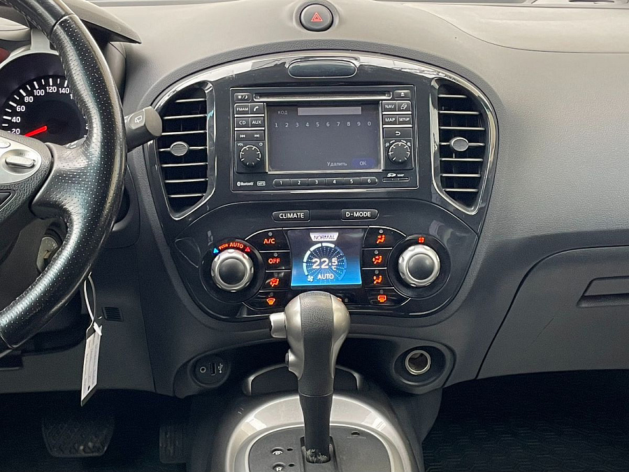 Nissan Juke, 2011г., передний привод, вариатор