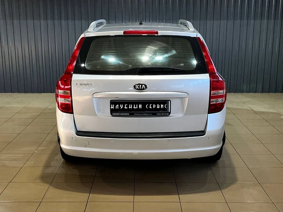 Kia Ceed, 2009г., передний привод, механика