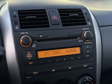 Toyota Corolla, 2010г, передний привод, автомат