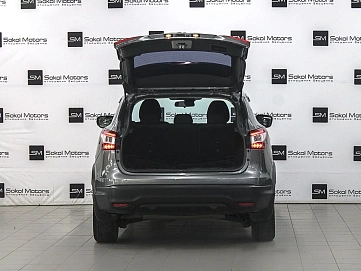 Nissan Qashqai, 2016г, передний привод, вариатор
