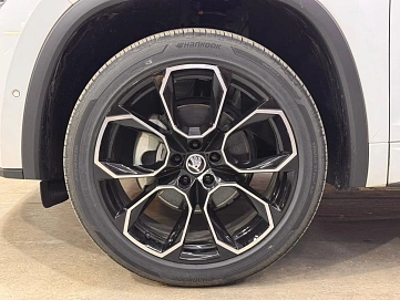 Skoda Kodiaq GT, 2023г, полный привод, робот