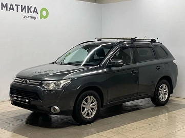 Mitsubishi Outlander, 2013г, полный привод, вариатор