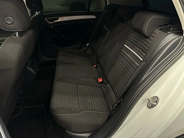 Volkswagen Golf, 2014г, передний привод, робот