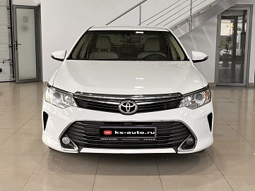 Toyota Camry, 2015г, передний привод, автомат