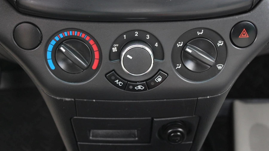 Chevrolet Aveo, 2010г., передний привод, механика