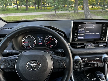 Toyota RAV4, 2021г, полный привод, автомат