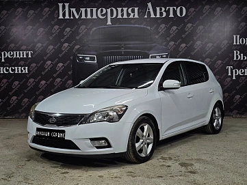 Kia Ceed, 2011г, передний привод, автомат