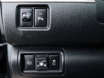 Toyota Camry, 2016г, передний привод, автомат