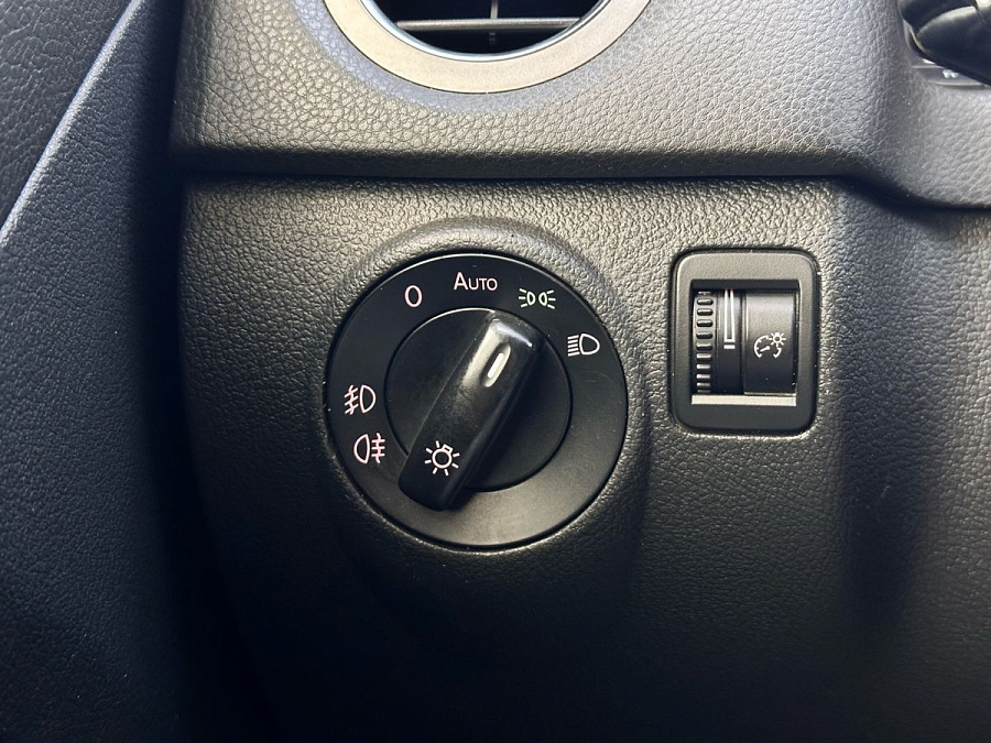 Volkswagen Tiguan, 2009г., полный привод, автомат
