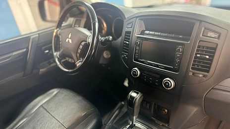 Mitsubishi Pajero, 2012г, полный привод, автомат