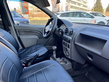 Renault Logan, 2005г, передний привод, механика