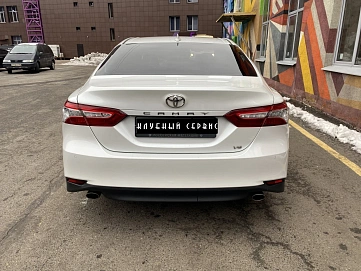 Toyota Camry, 2020г, передний привод, автомат