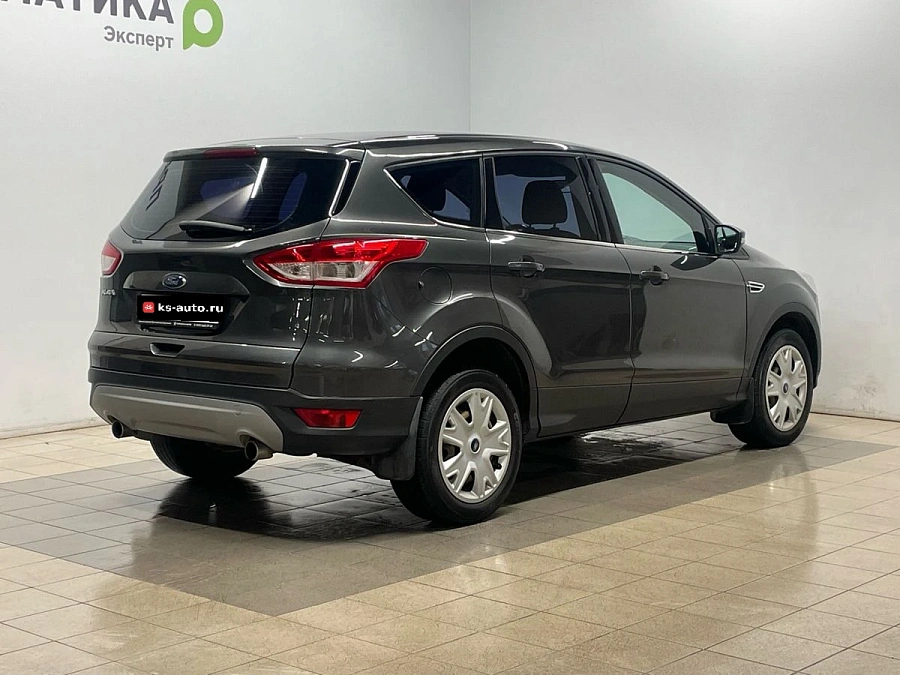 Ford Kuga, 2016г., передний привод, автомат