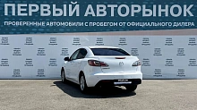 Mazda 3, 2010г., передний привод, автомат