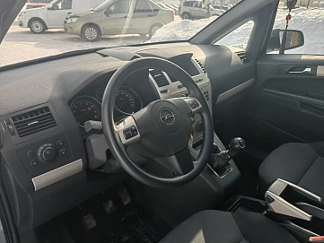 Opel Zafira, 2008г, передний привод, механика