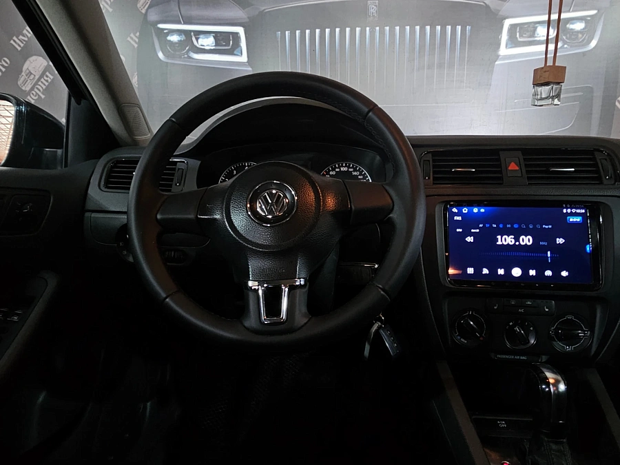 Volkswagen Jetta, 2013г., передний привод, автомат
