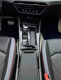 Volkswagen Lamando, 2023г, передний привод, робот