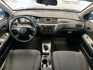 Mitsubishi Lancer, 2005г, передний привод, механика