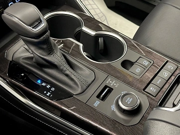 Toyota Highlander, 2025г, полный привод, автомат