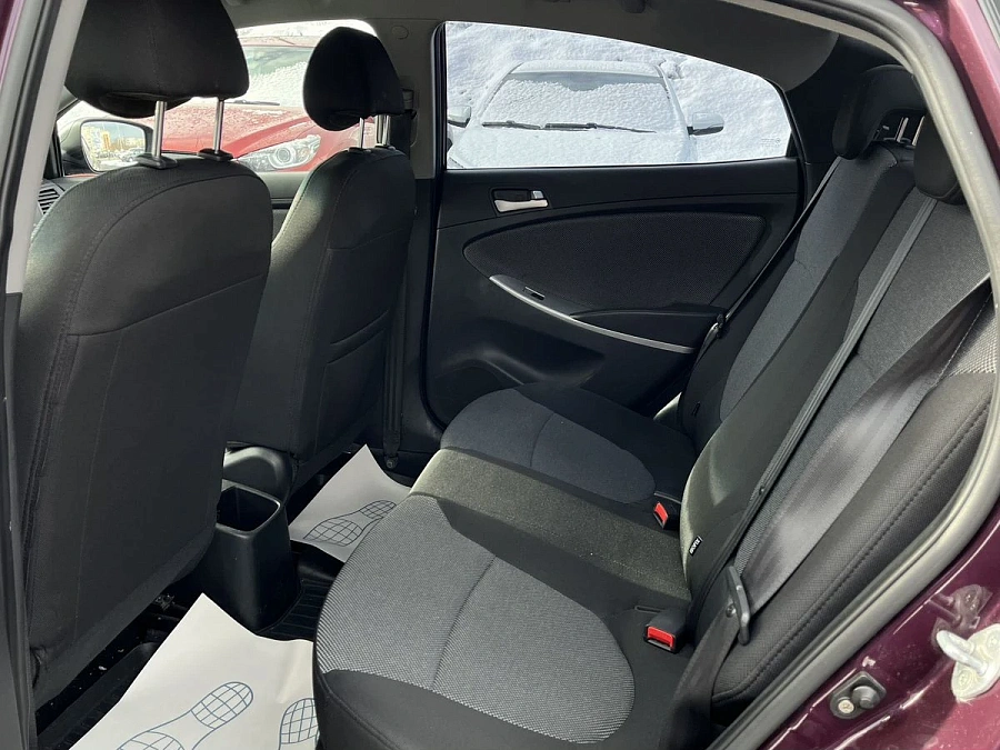 Hyundai Solaris, 2011г., передний привод, механика