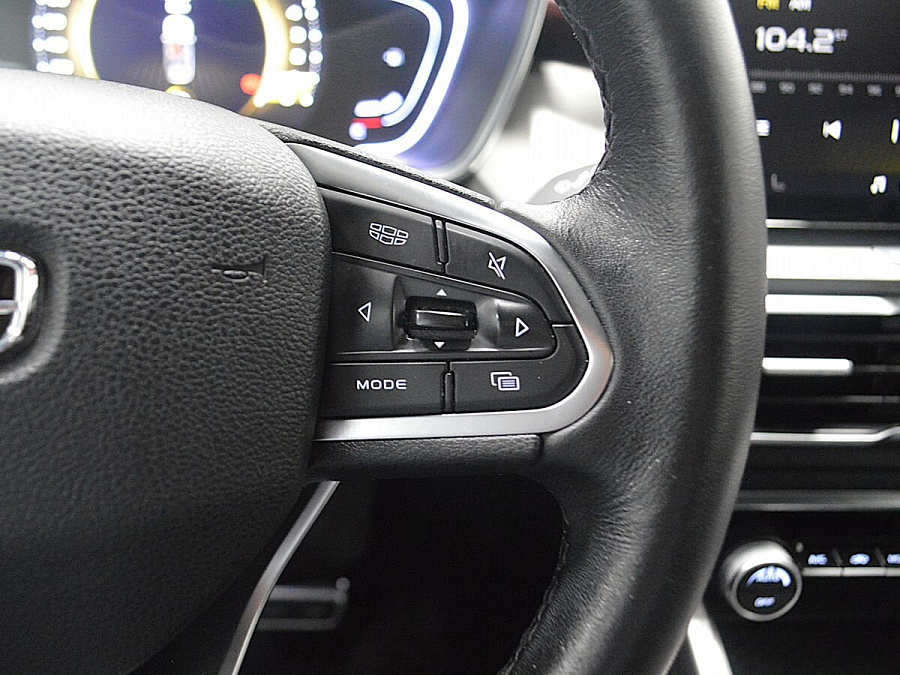 Geely Coolray, 2020г., передний привод, робот
