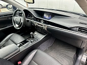 Lexus ES, 2015г., передний привод, автомат