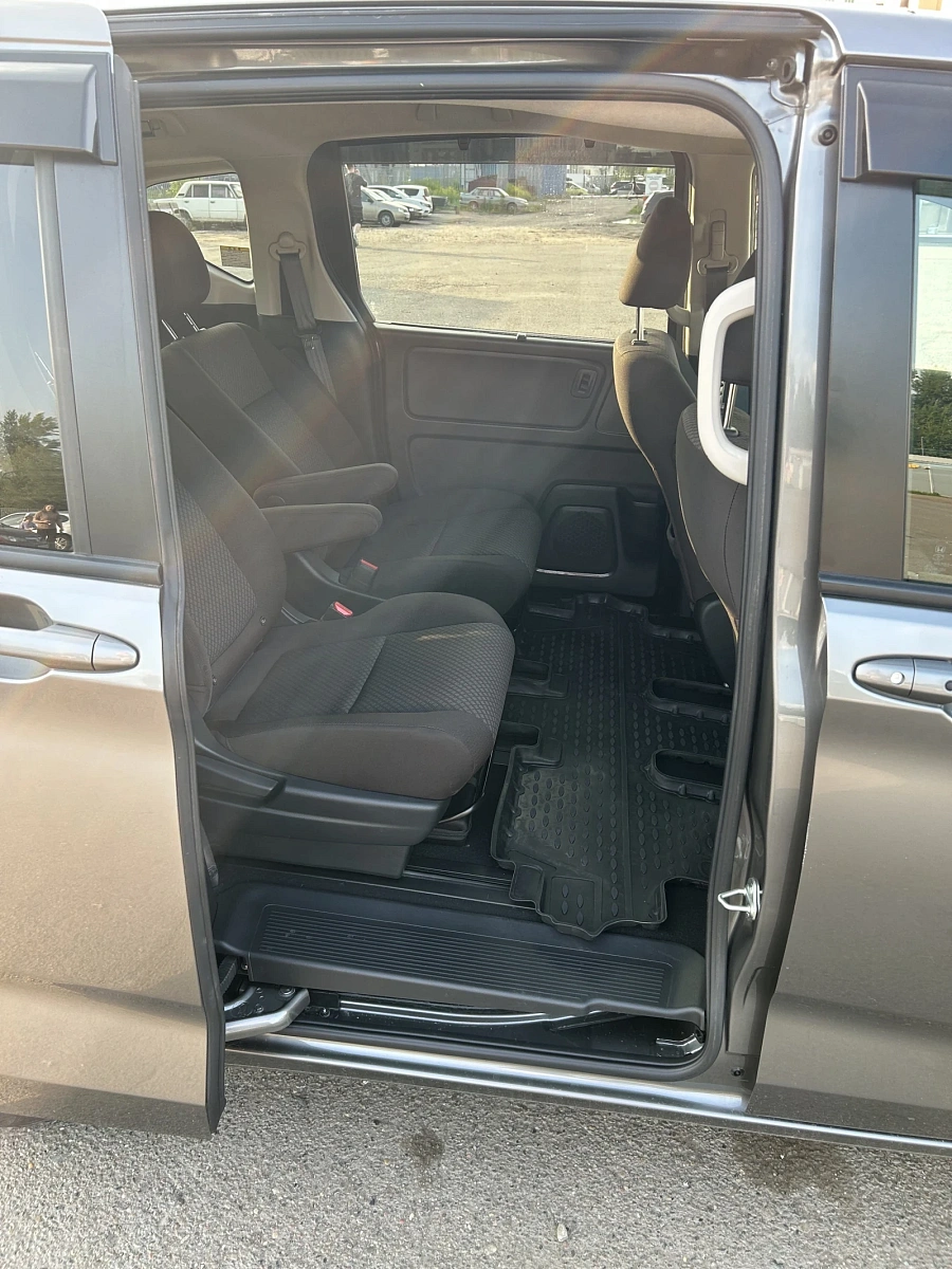 Honda Freed, 2021г., передний привод, вариатор