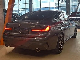 BMW 3 серии, 2020г, полный привод, автомат